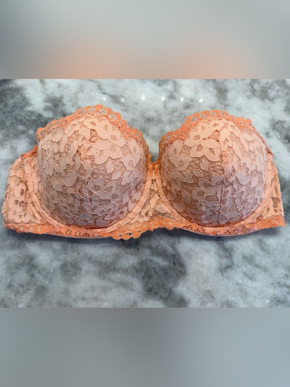 Victoria’s Secret Body By Victoria Peach Lace Balconette Bra 36D Strapless